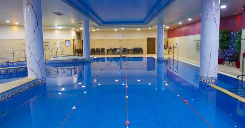 family_swimming_pool