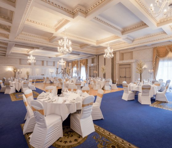  www.cusackhotels.ie_v3